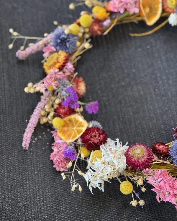 Dried flower make-it-yourself wreath kits