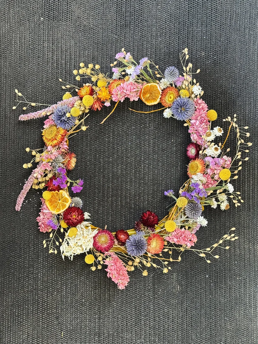 Dried flower make-it-yourself wreath kits - Image 5