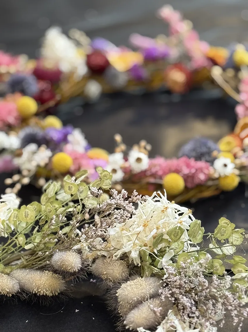 Dried flower make-it-yourself wreath kits - Image 6
