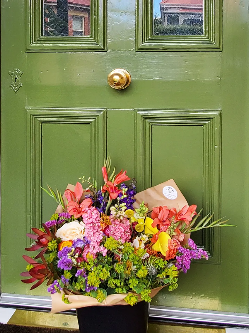 Large Summery arrangement - Image 7
