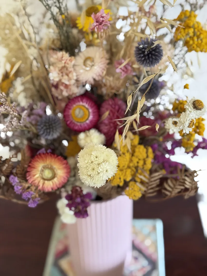 Pretty DRIED Flower Selection - Image 8