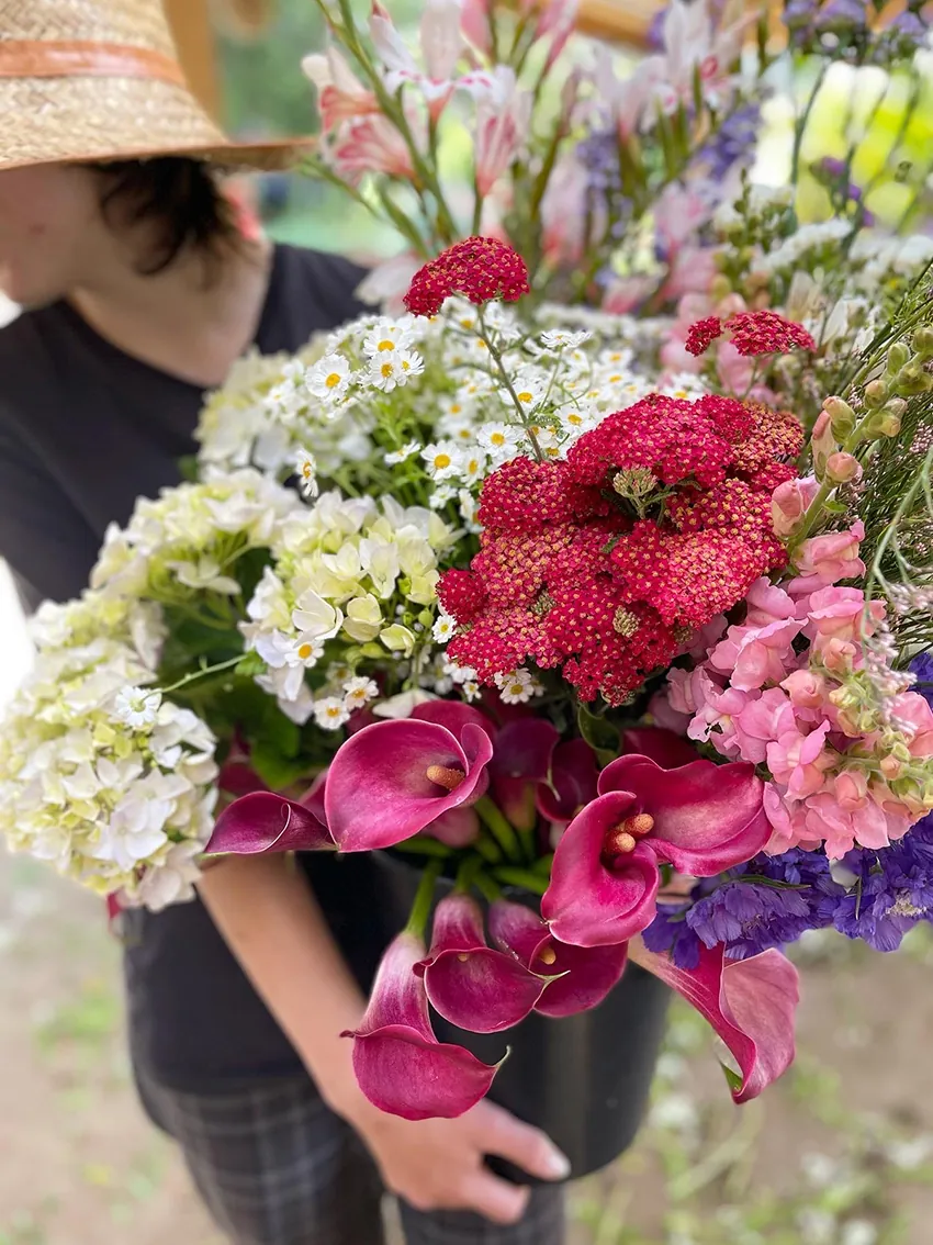 Bucket of Summery flowers - Image 4
