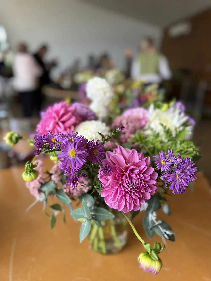 AUTUMN flower workshop + lunch at Peppermint Bay 2027 - Image 5